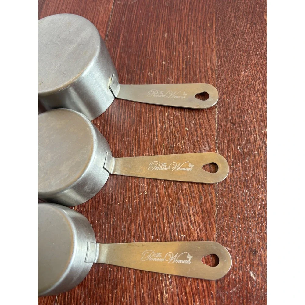 Pioneer Woman Stainless Steel Measuring Cups Set 3pc Floral Embossed Silver